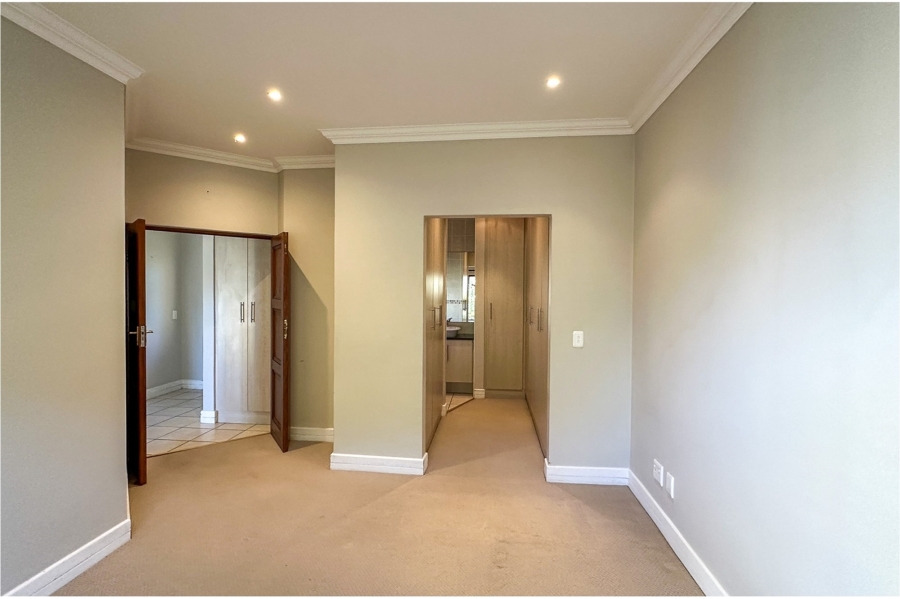 3 Bedroom Property for Sale in Blue Mountain Village Western Cape